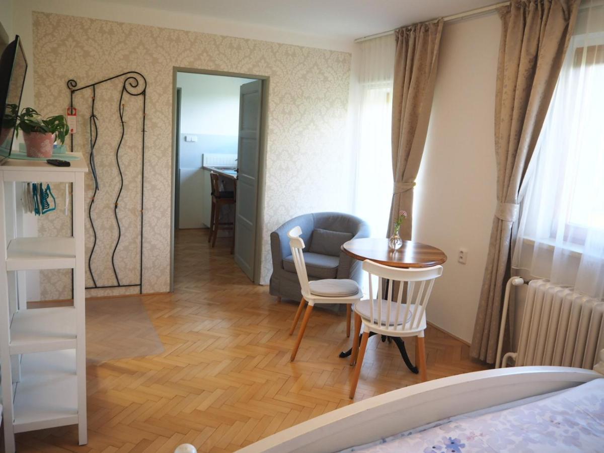 U Vaclava Apartment Knezeves  Luaran gambar